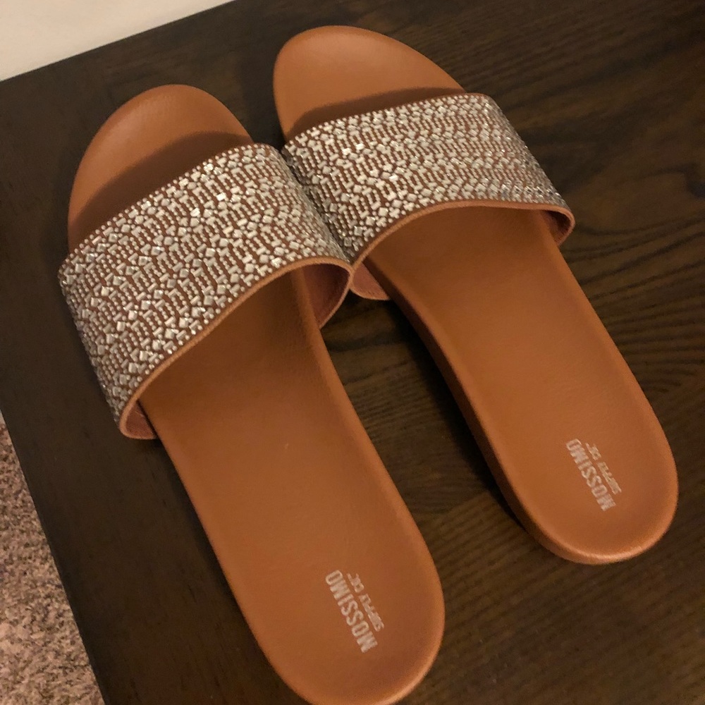 NWOT Mossimo jeweled sandals